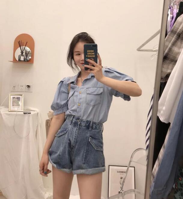 牛仔衬衫