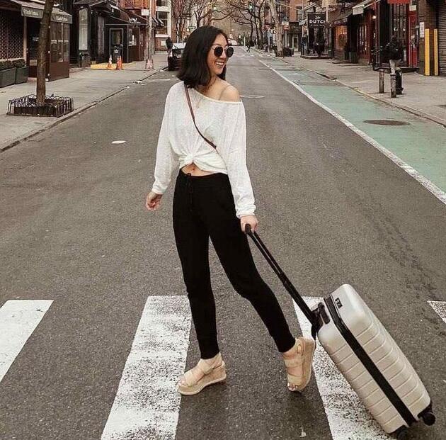 白衬衫 小脚裤